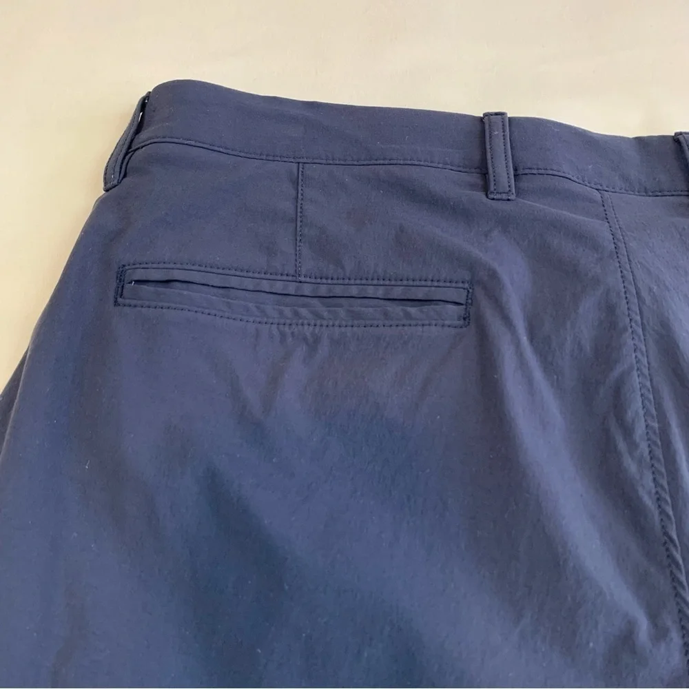 Men's J. Crew Navy 9” Tech Shorts Sz 32